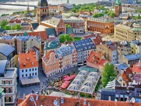 Oltre i mercatini di Natale: il fascino di Bruxelles, Vienna e Helsinki con Civitatis