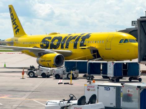 Spirit riduce i salari a 2.400 piloti