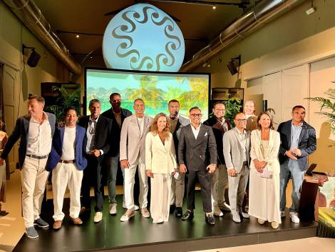 Sun Siyam festeggia 35 anni a Milano, con l’Italia in crescita del 15%