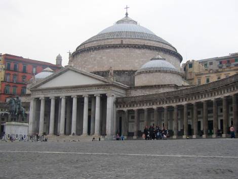 Napoli poloturisticodel Mezzogiorno