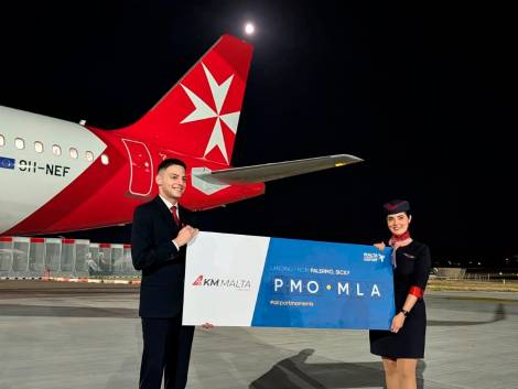 KM Malta AirlinesDecollail Malta-Palermo