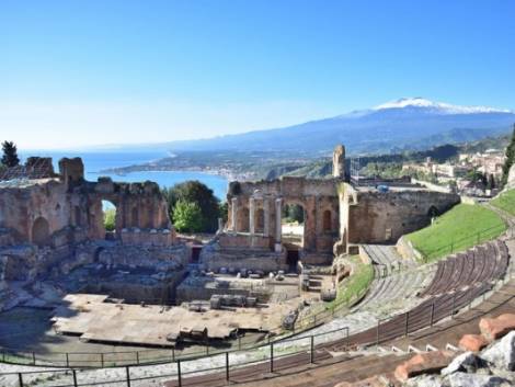 Quasi tutta Italia confermata in zona bianca: in giallo solo la Sicilia