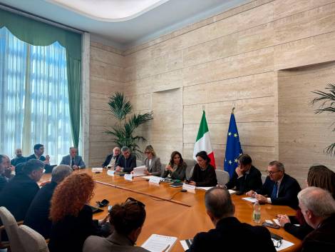 Il Mitur valutamisure a sostegnodi agenzie e t.o.