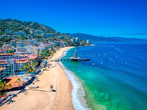 Messico, ripartonoservizi e trasportia Puerto Vallarta