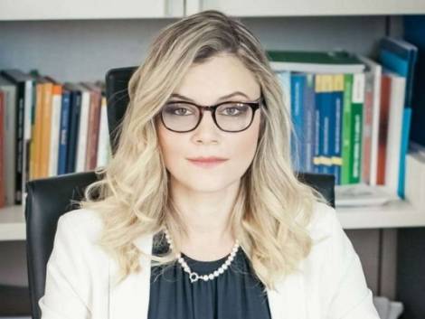 Ivana Jelinic, Fiavet e il segreto per vendere i traghetti in agenzia di viaggi