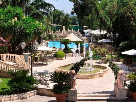 I giardini del Grand Hotel Vanvitelli di Caserta