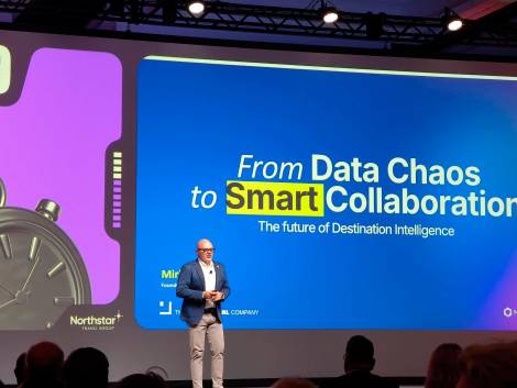 Mirko Lalli durante la presentazione