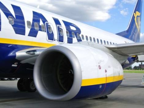 Ryanair sospende temporaneamente tre basi in Irlanda