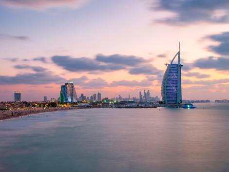 Burj Al ArabL’hotel simbolotorna alla normalità