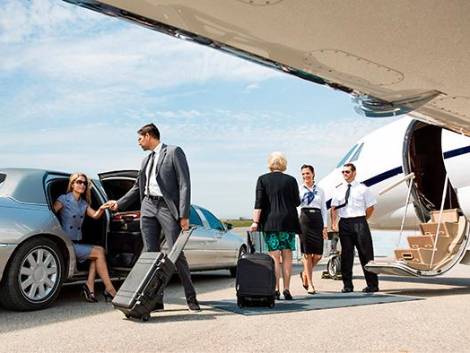From plan to plane:Flyness lanciail charter su misura