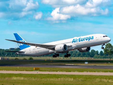 Air Europalanciail Madrid-Istanbul