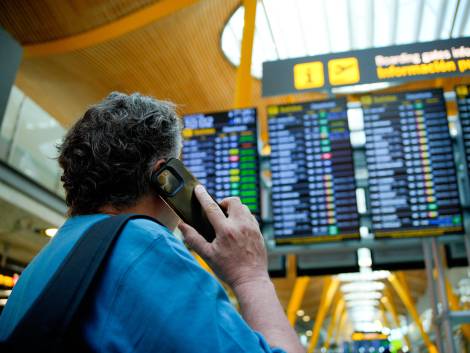 Riad, colpitol’aeroporto:stop ai voli
