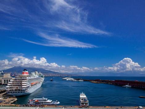 Due milioni di croceristi al porto di Napoli per un 2025 da record