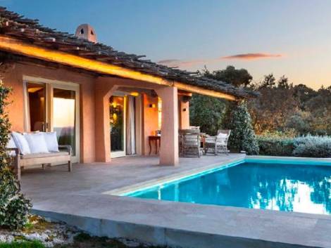 Un rifugio di charme sulle colline della Costa Smeralda, inizia l’estate al Petra Segreta Resort &amp; Spa