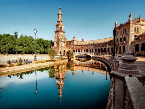 Turisti in Spagna:lieve crescitadei pernottamenti