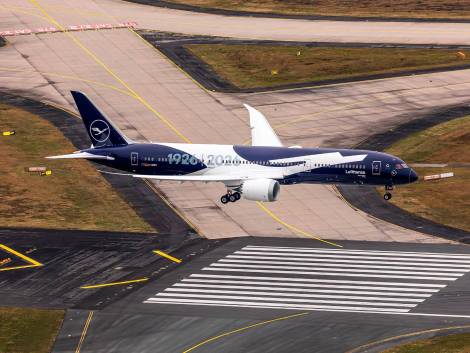 100 anni di Lufthansa celebrati con un aereo speciale