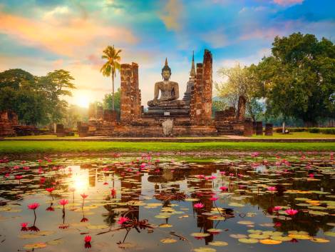 La Thailandia prevede una stretta sulla durata dei visti turistici