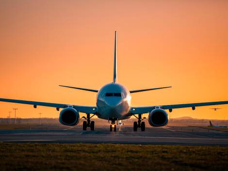 Merger, tagli e costi più altiI vettori nell’era conflitto