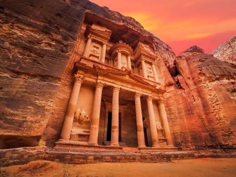 Gemellaggio Petra-Colosseo: al via la collaborazione
