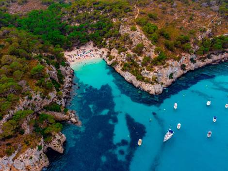 Baleari: record di arrivi, ma crolla la spesa dei turisti