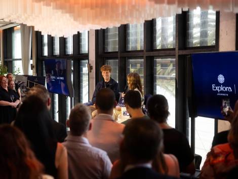 Jannik Sinner a Melbourne per Explora