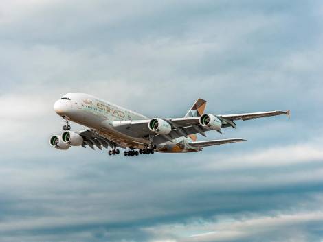 Etihad Airways:semestre da recordper utili e pax
