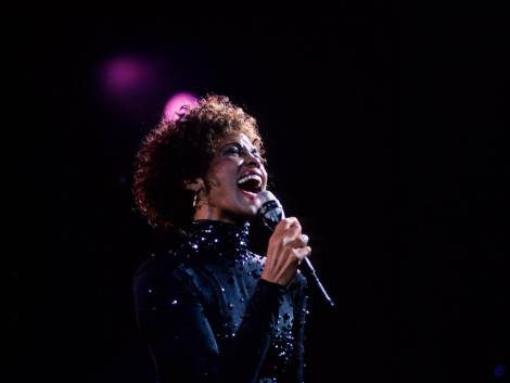 Ncl omaggia Whitney Houston con uno spettacolo su Norwegian Aura