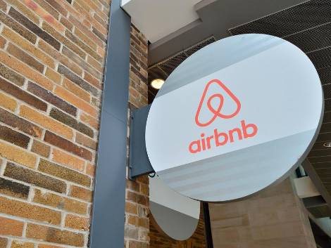 Affitti brevi, cambiala tassazionedal terzo immobile