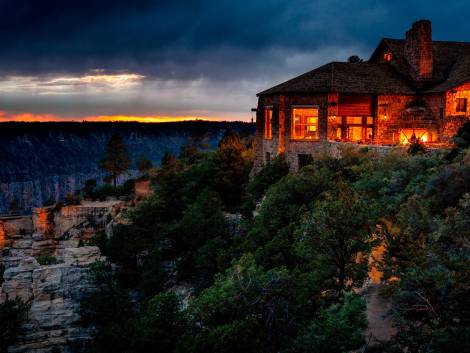 Il Grand Canyonva a fuoco, chiusoil North Rim