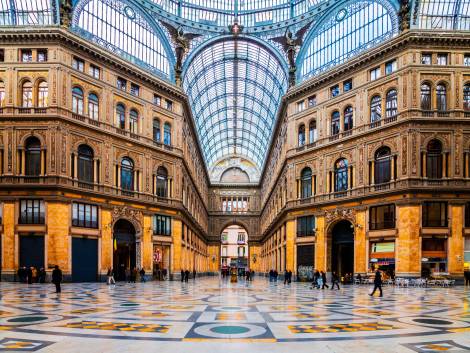Napoli, la galleria Umberto I