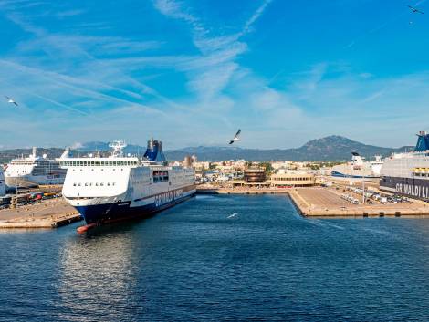 Sardegna ad agostoCosti alle stelleper voli e traghetti