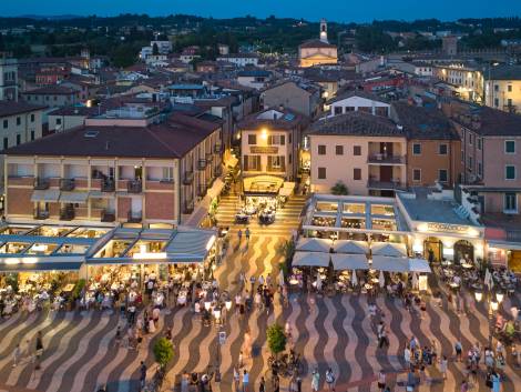 Il lungolago di Lazise
