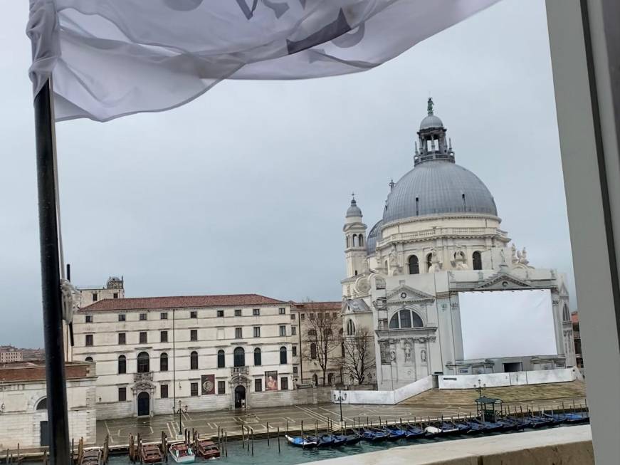 Inside The St. Regis Venice, terrazza fra antico e contemporaneo