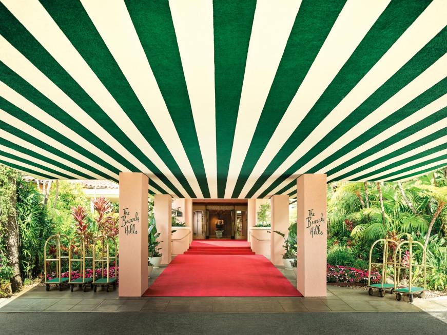 L’iconico red carpet del Beverly Hills Hotel