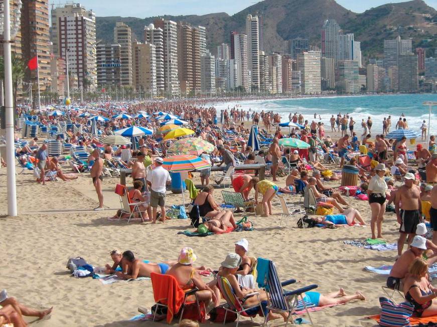Benidorm, allarme per il personale in vista dell’estate
