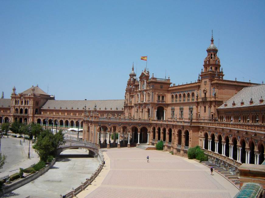 Siviglia guarda all’alto di gamma, tre nuovi hotel per il turismo high end