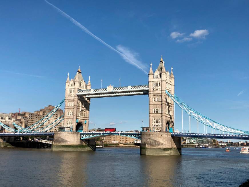 Uk, è polemica<br />sull’aumento<br />del costo dell’Eta Uk, è polemica<br />sull’aumento<br />del costo dell’Eta