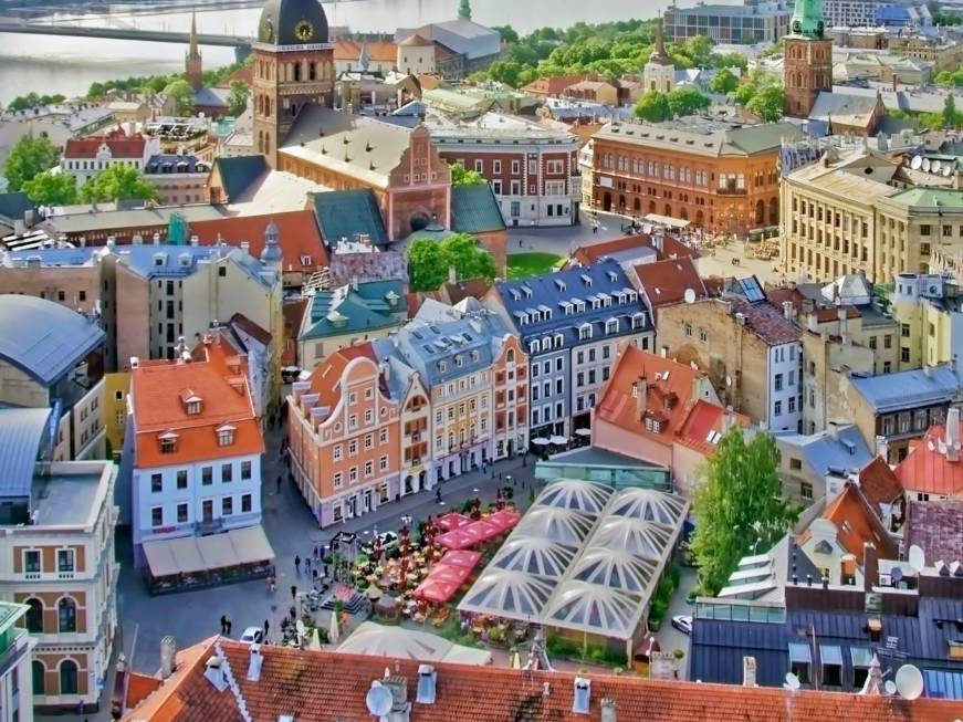 Oltre i mercatini di Natale: il fascino di Bruxelles, Vienna e Helsinki con Civitatis