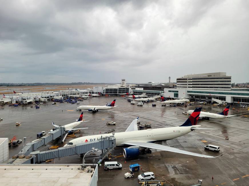 Traffico aereo,segni di debolezzadal mercato Usa