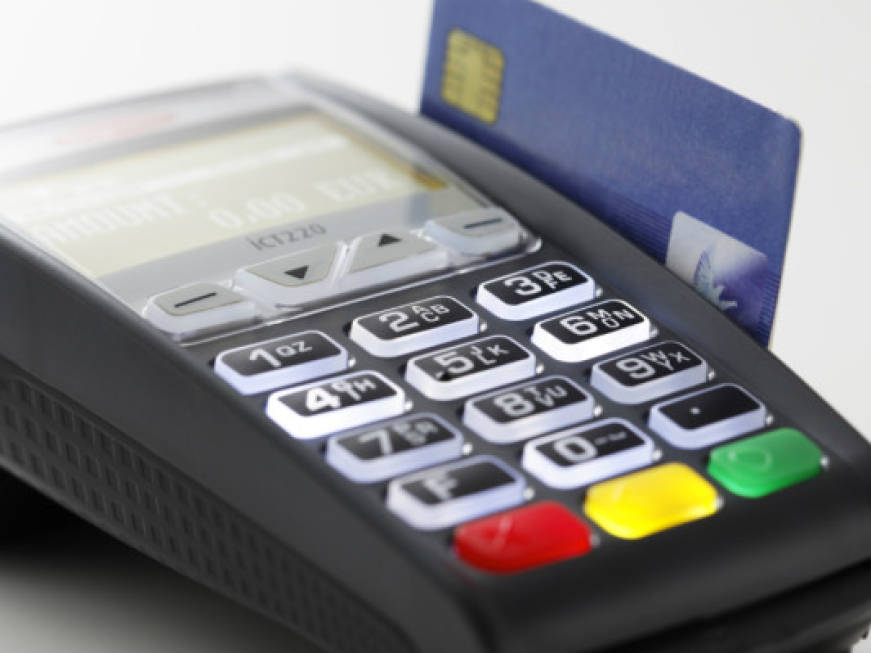 Addio alle carte di credito? Mastercard toglie il nome dal proprio simbolo