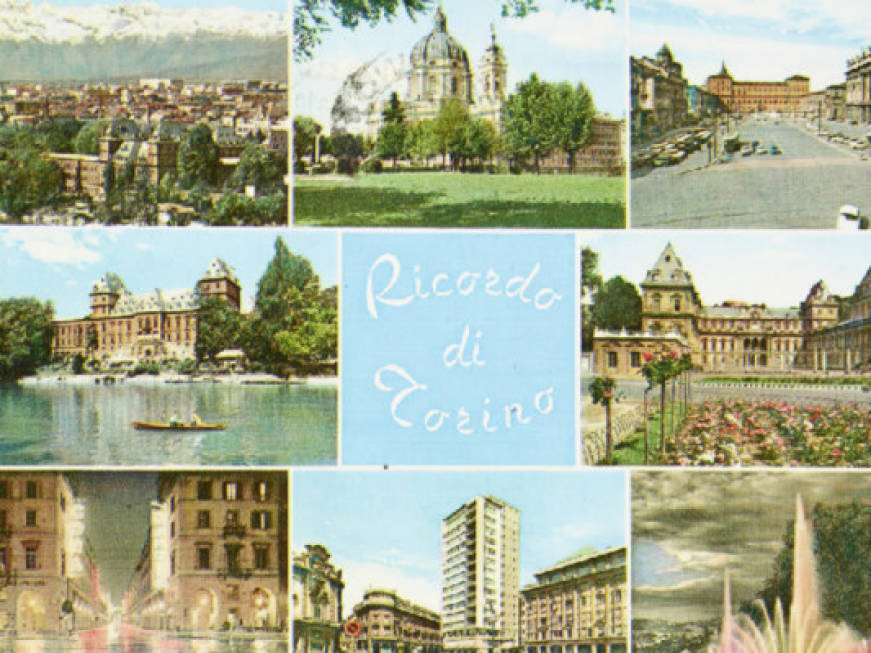 A spasso nel tempo, online le cartoline storiche del Tci