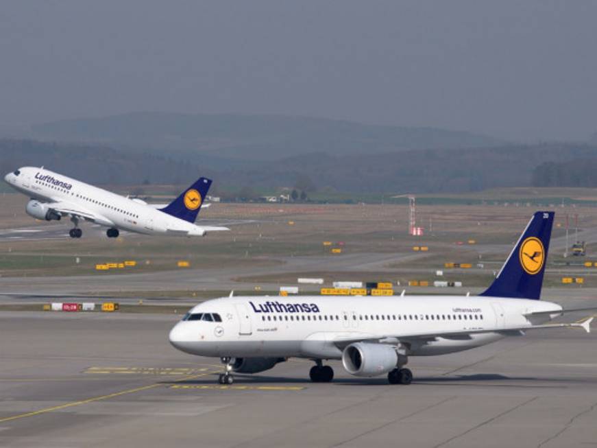 Lufthansa vara un maxi aumento di capitale per liberarsi del prestito statale