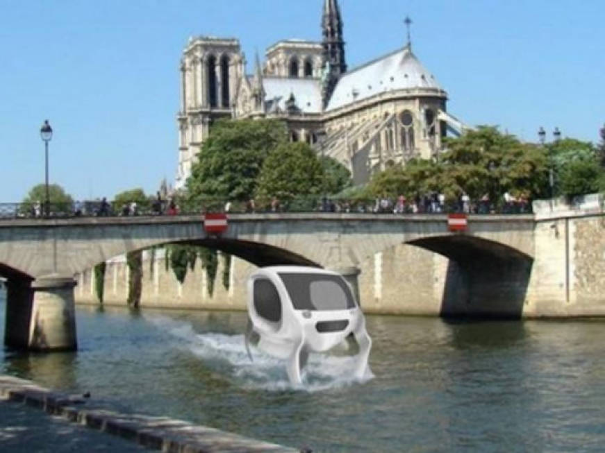 A Parigi si 'vola' sulla Senna, arrivano i Sea Bubbles