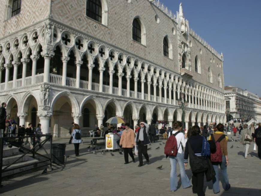 Palazzo Ducale riapre ai turisti dopo il clamoroso furto di gioielli