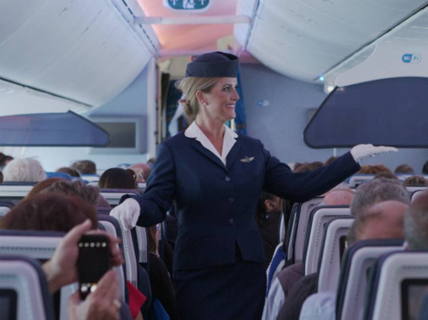 Hostess come modelle, sul volo Klm sfilano le storiche divise