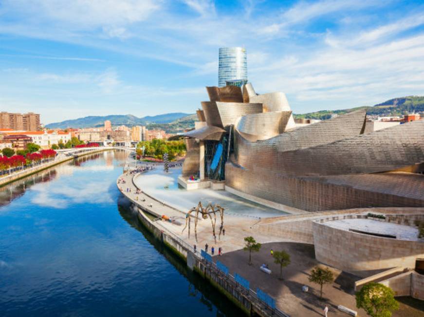 Il miracolo turistico di Bilbao: così la città è diventata attrazione turistica