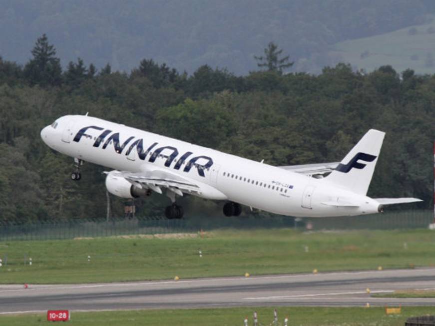 Finnair chiude un'era: stop alla vendita di profumi e gadget a bordo dell'aereo