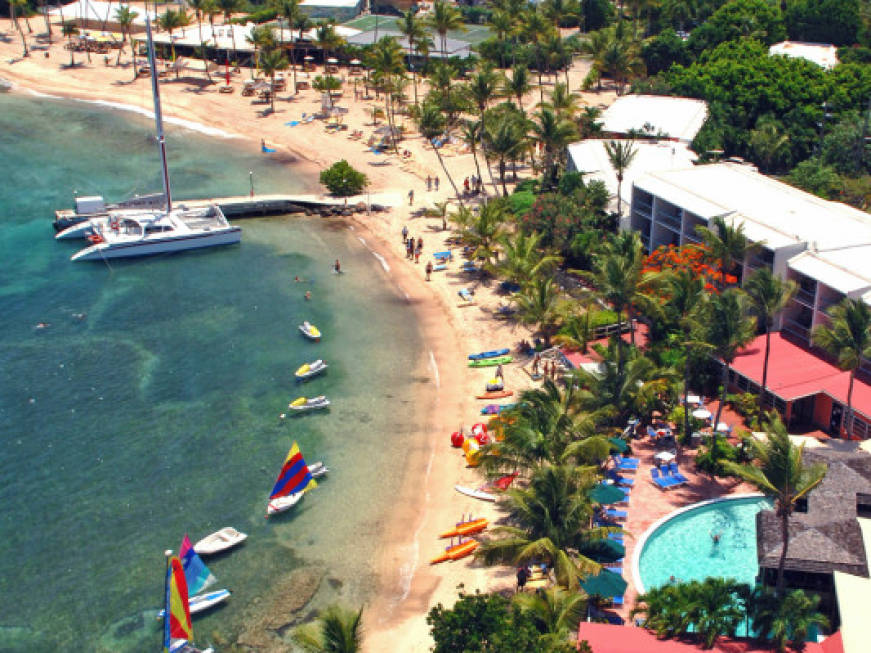 Le Us Virgin Island vietano le creme solari dannose per la barriera corallina