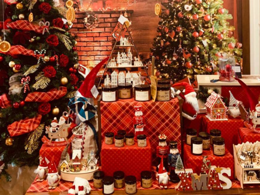 Da agenzia a Christmas store, la strategia della Happyland Viaggi