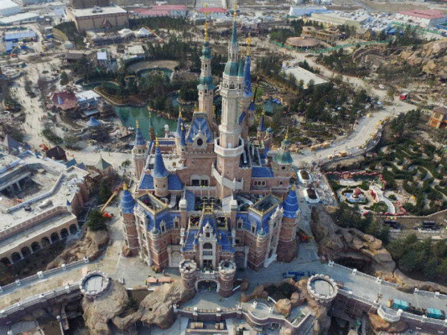 Cina, riapre Disneyland Shanghai